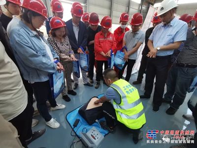 江汉建机 防患于未然，“体验式”工伤预防宣教进现场